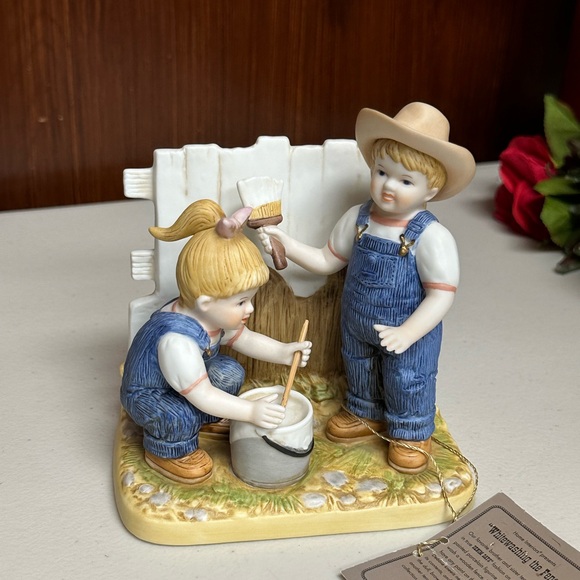 Home Interiors Vintage Porcelain Whitewashing the Fence Denim Days figurine - Picture 3 of 12